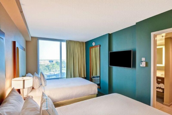 SpringHill Suites by Marriott Orlando Lake Buena Vista South image 2